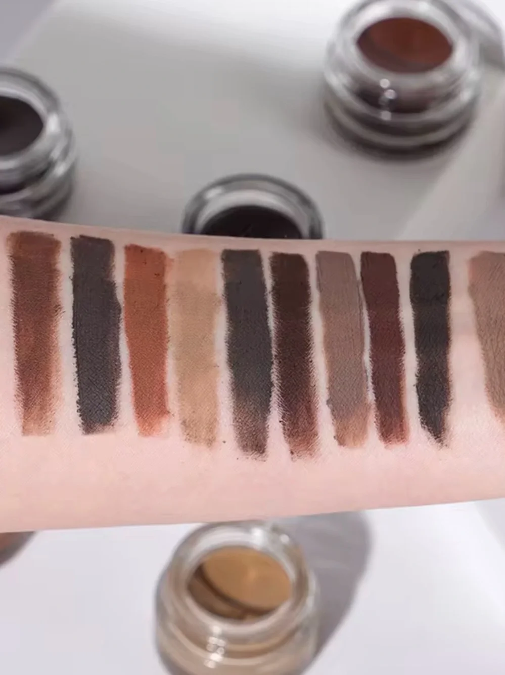 Ketroyah Luxe Pretty Girl Waterproof Brow Pomade - Pink-Toned Brown